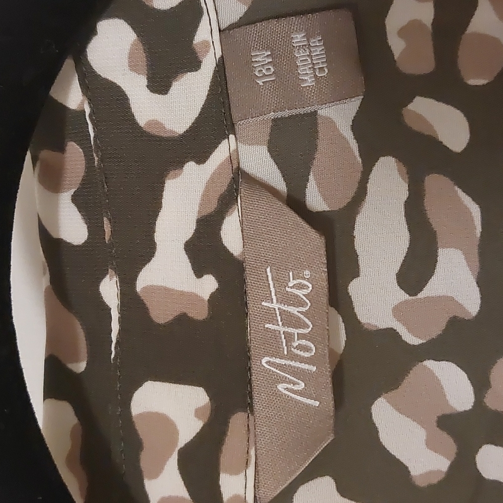 Blouse - Picture 2 of 5